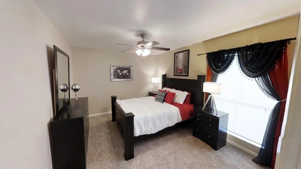 515 S Bender Avenue - Photo 10