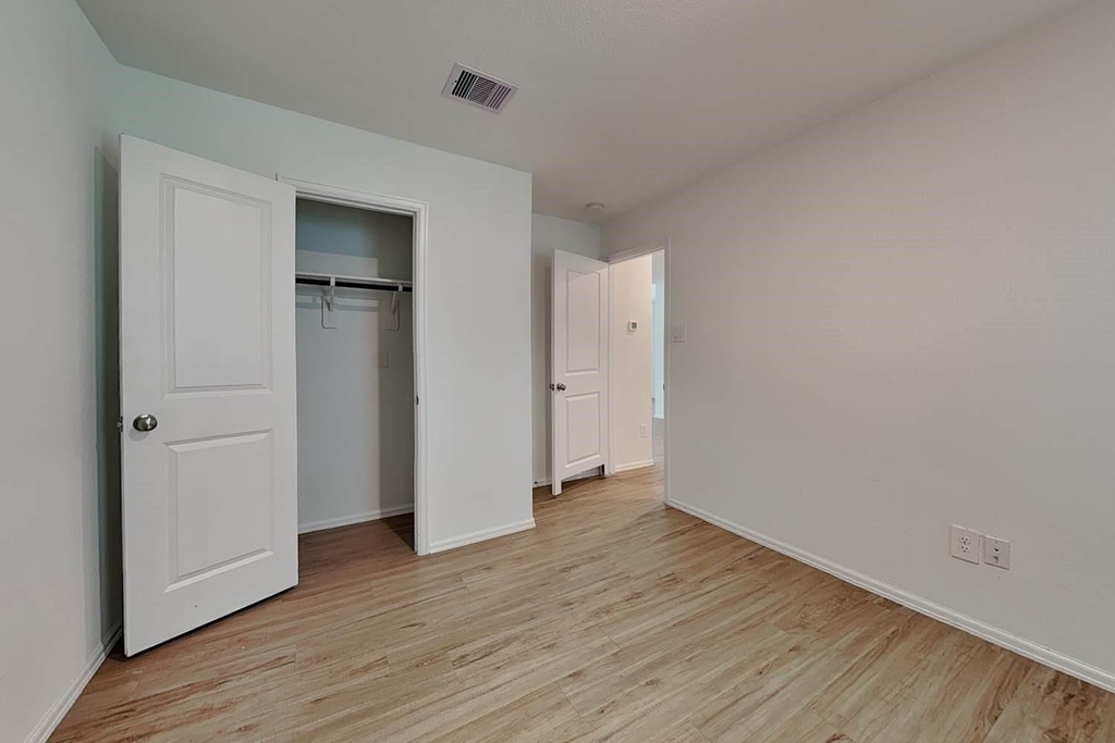 18811 Charter Elm Drive - Photo 8