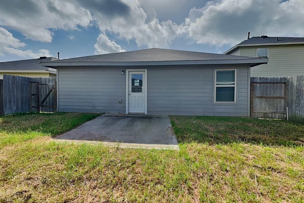 18811 Charter Elm Drive - Photo 11