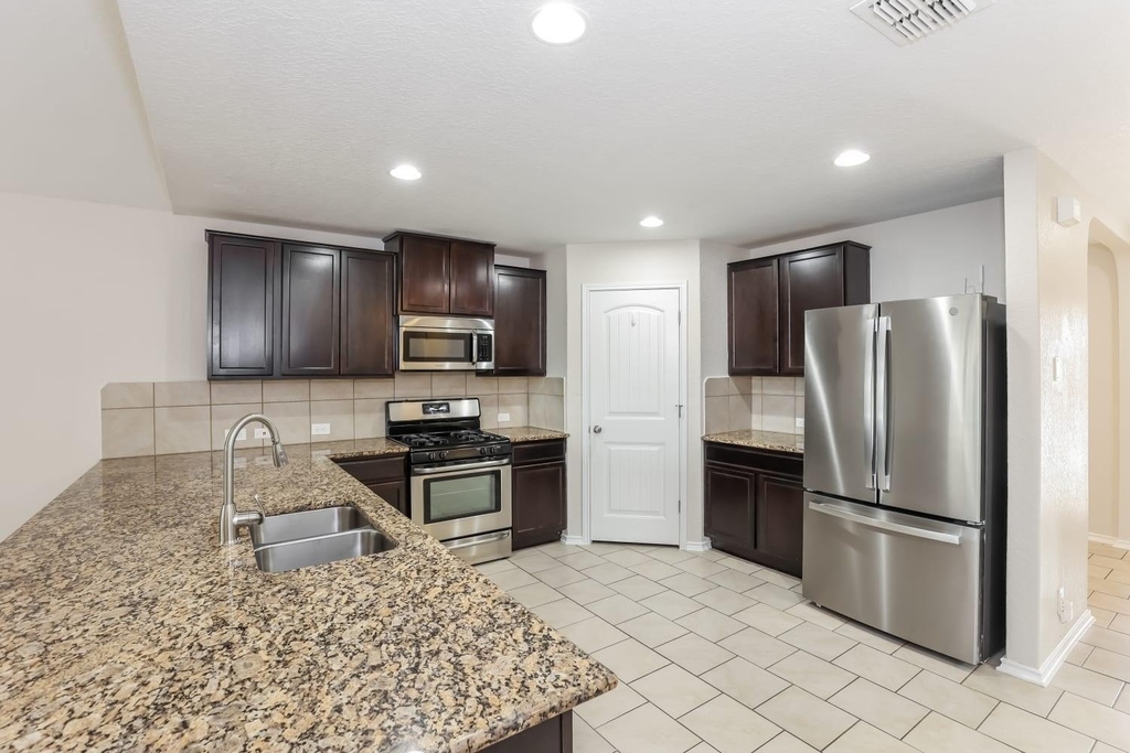 8813 Palmetto Falls - Photo 5