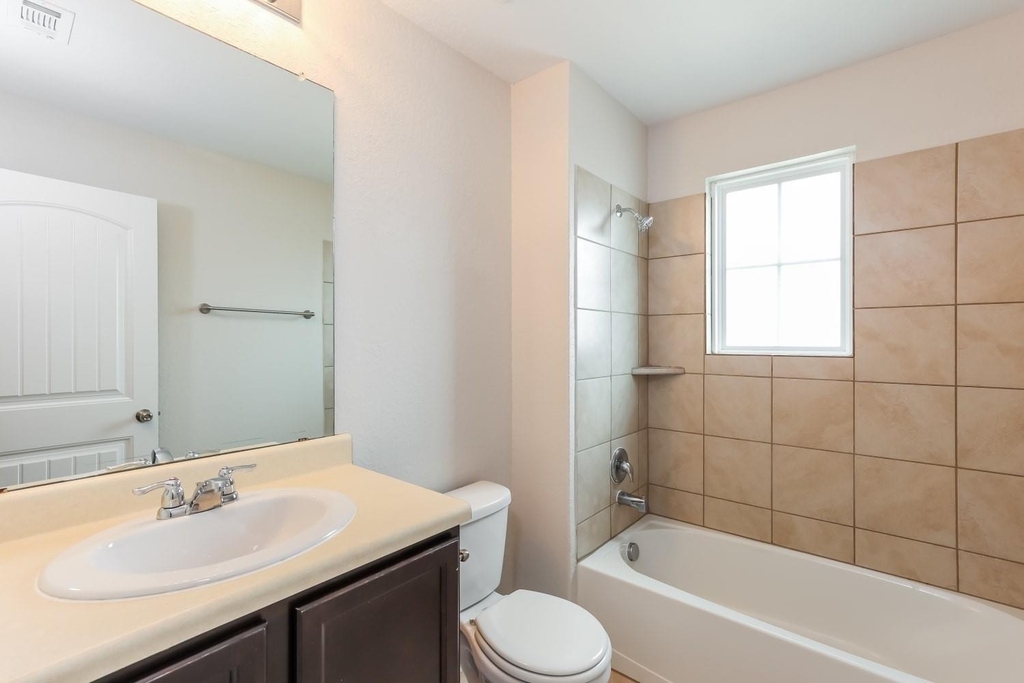 8813 Palmetto Falls - Photo 12