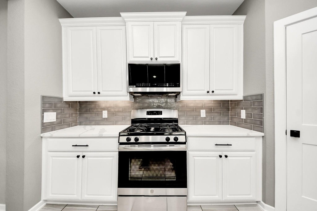 16011 Monument Hill Crossing - Photo 15