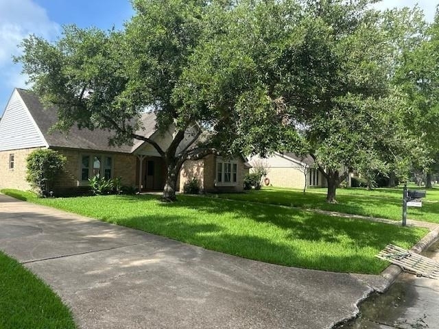18015 Heaton Drive - Photo 4