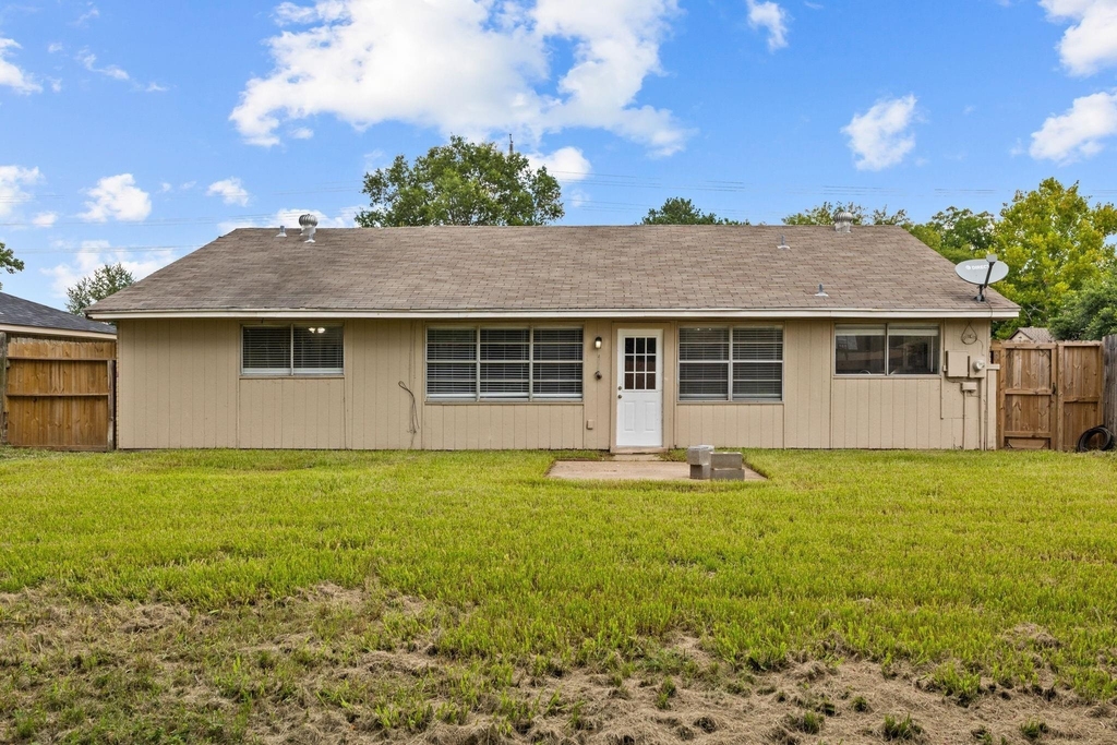 8122 Swan Meadow Lane - Photo 24
