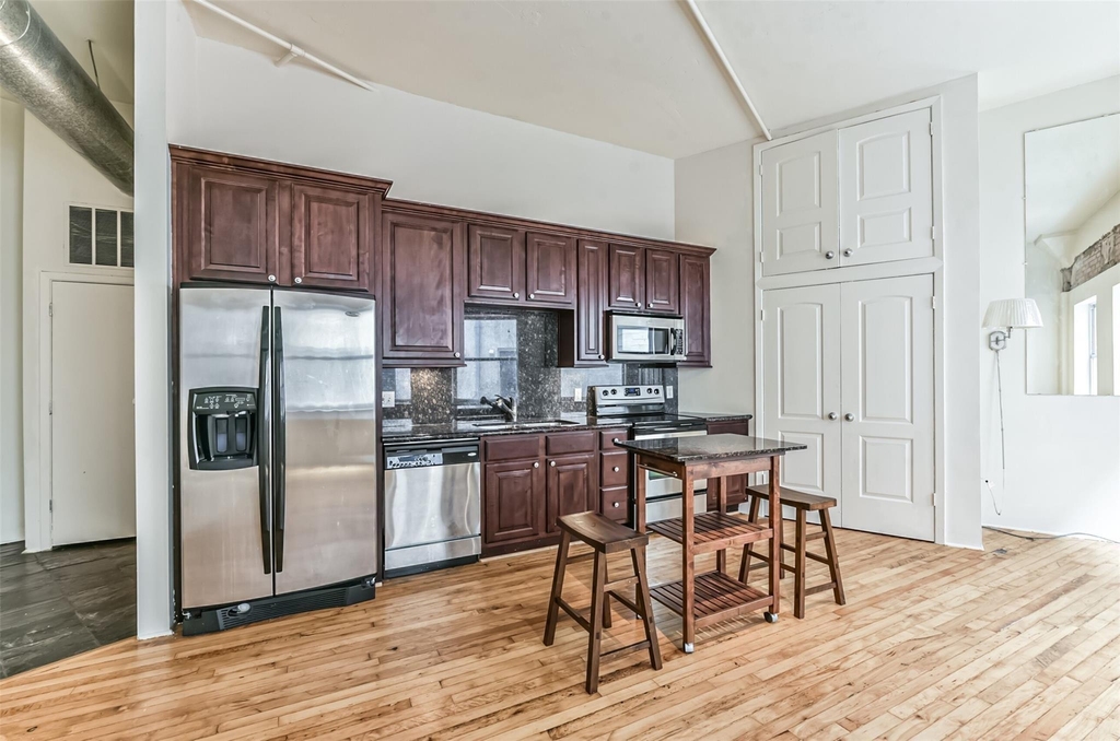 705 Main Street - Photo 5