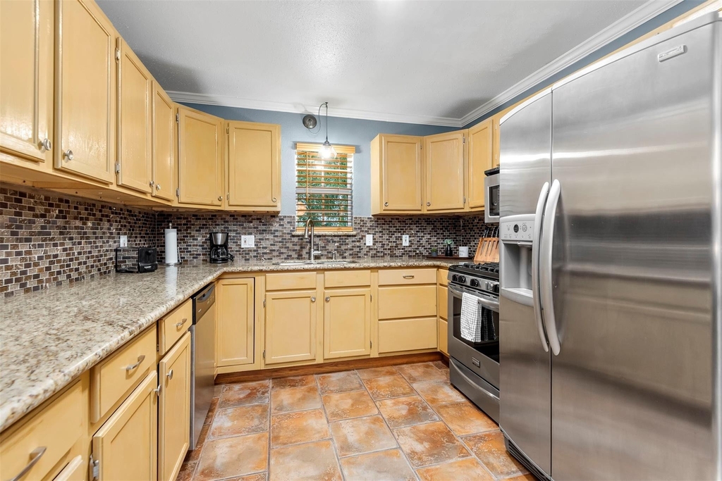 114 Grand Avenue - Photo 12
