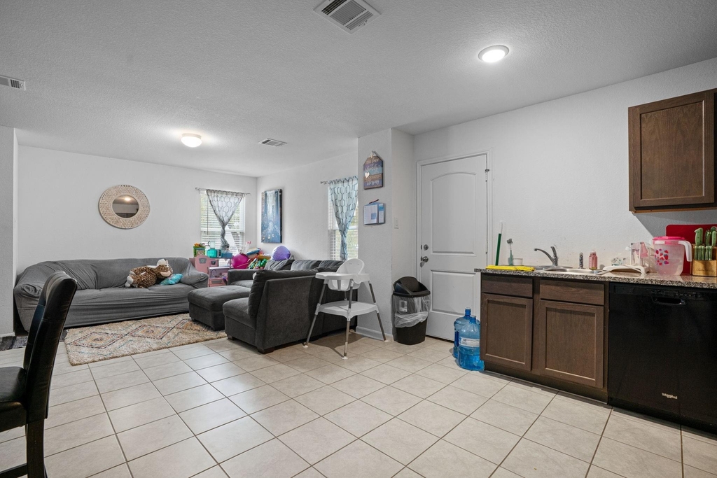28612 Rantoul Court - Photo 6