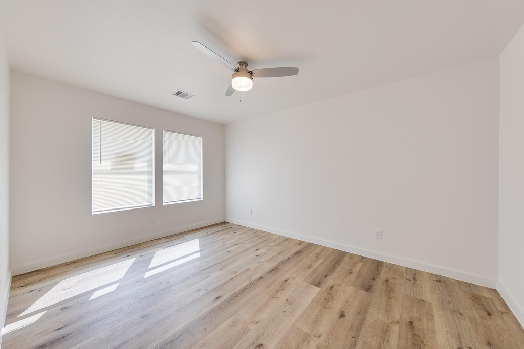 3635 Ward Street - Photo 15