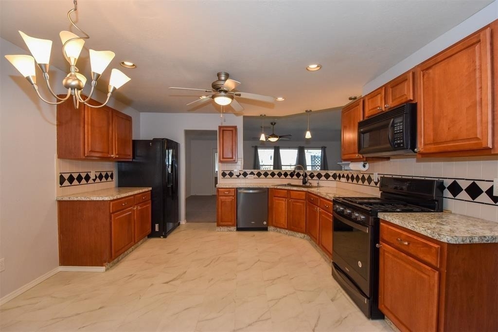 16122 Speyburn Court - Photo 1