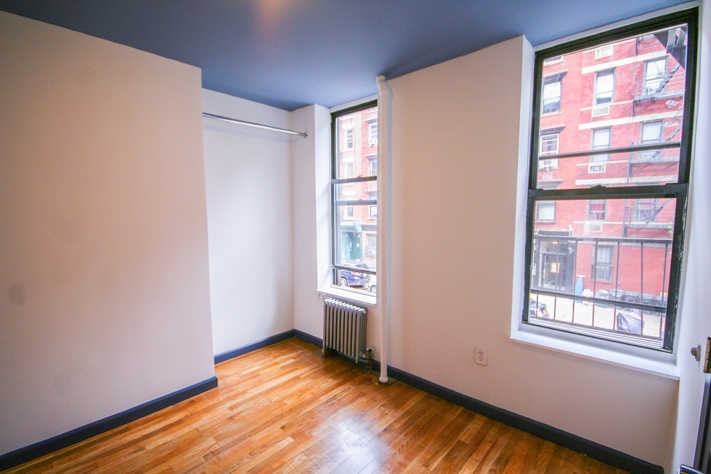  East 5th Street - Photo 3