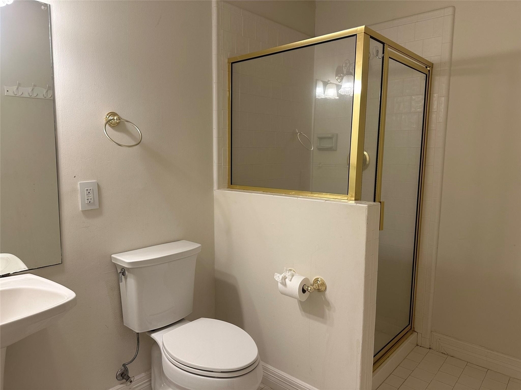 3415 Kingsway Court - Photo 18