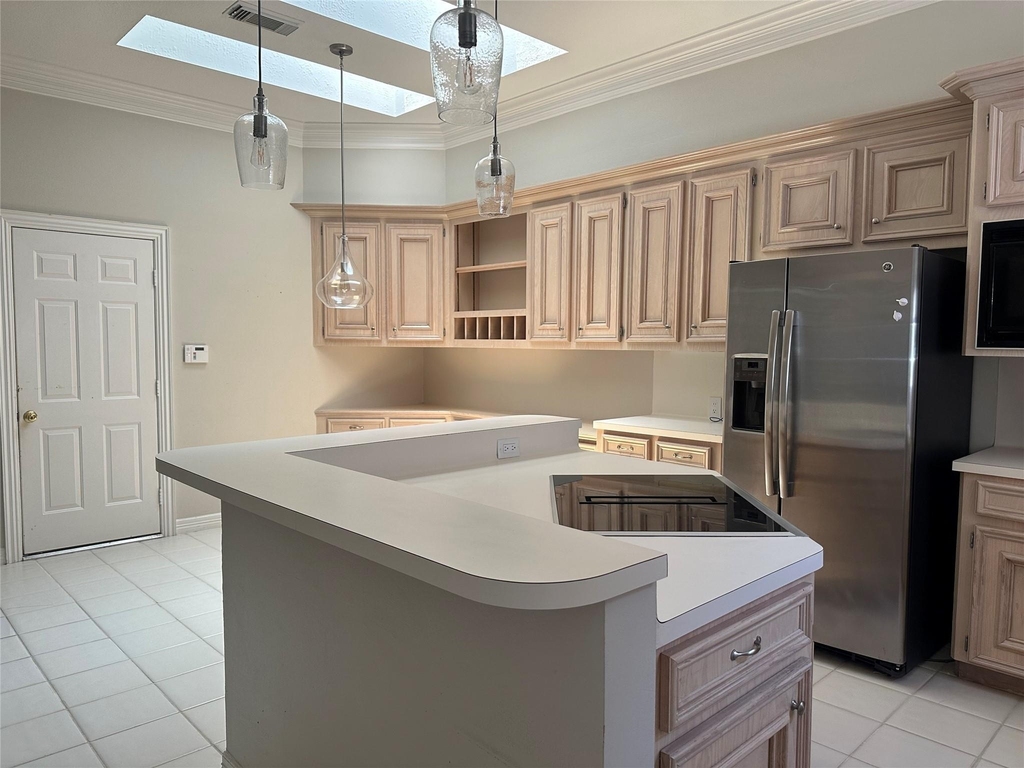 3415 Kingsway Court - Photo 2