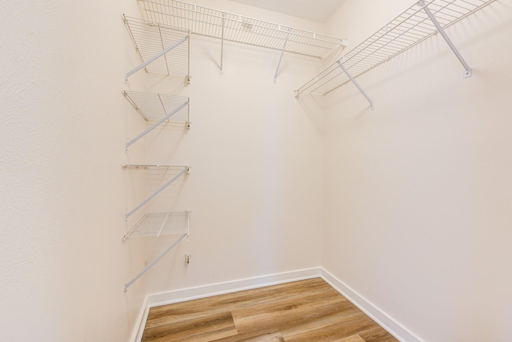 7322 Parkland Manor Drive - Photo 15