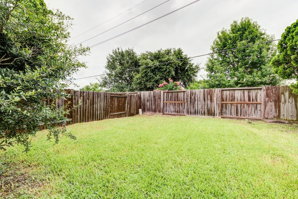 7322 Parkland Manor Drive - Photo 22
