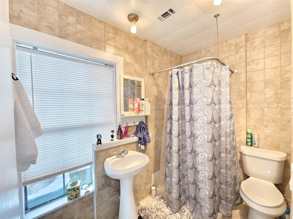 7931 Scanlock Street - Photo 13