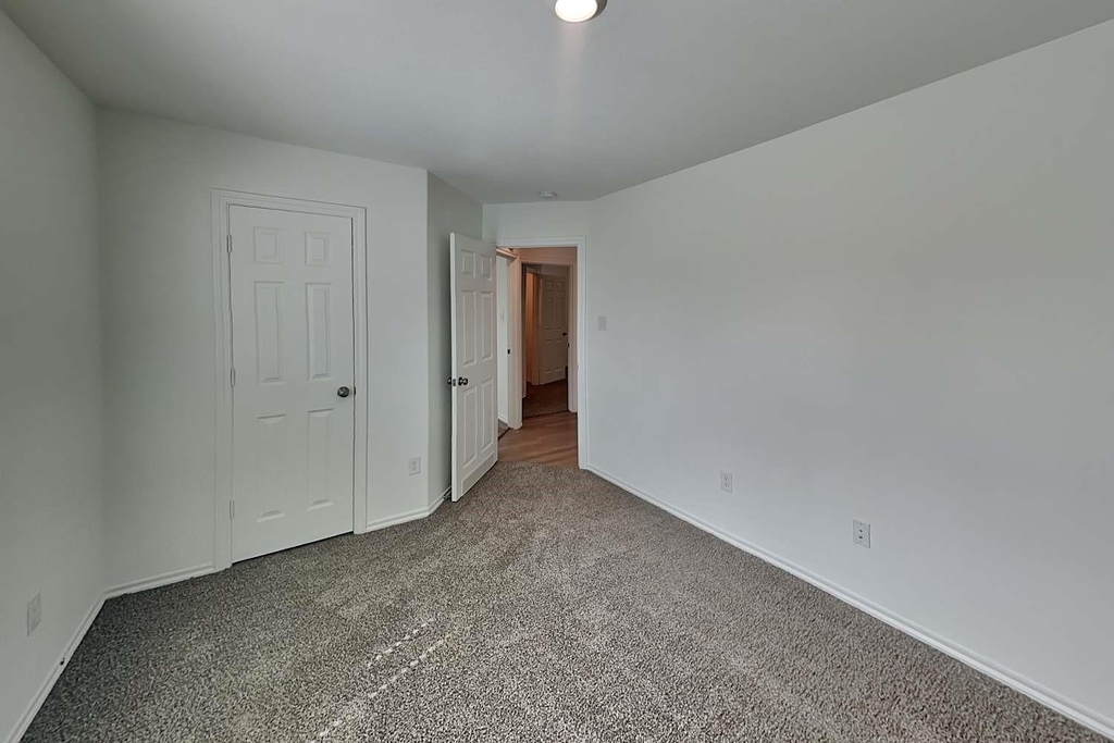 18755 Faustina Way - Photo 8