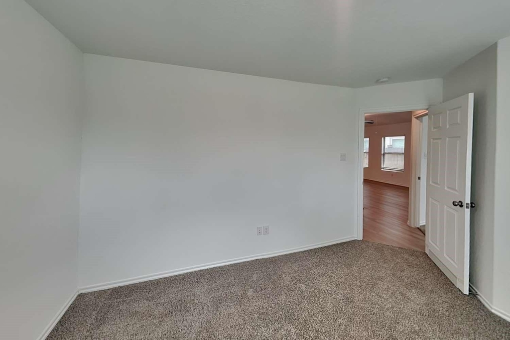 18755 Faustina Way - Photo 12