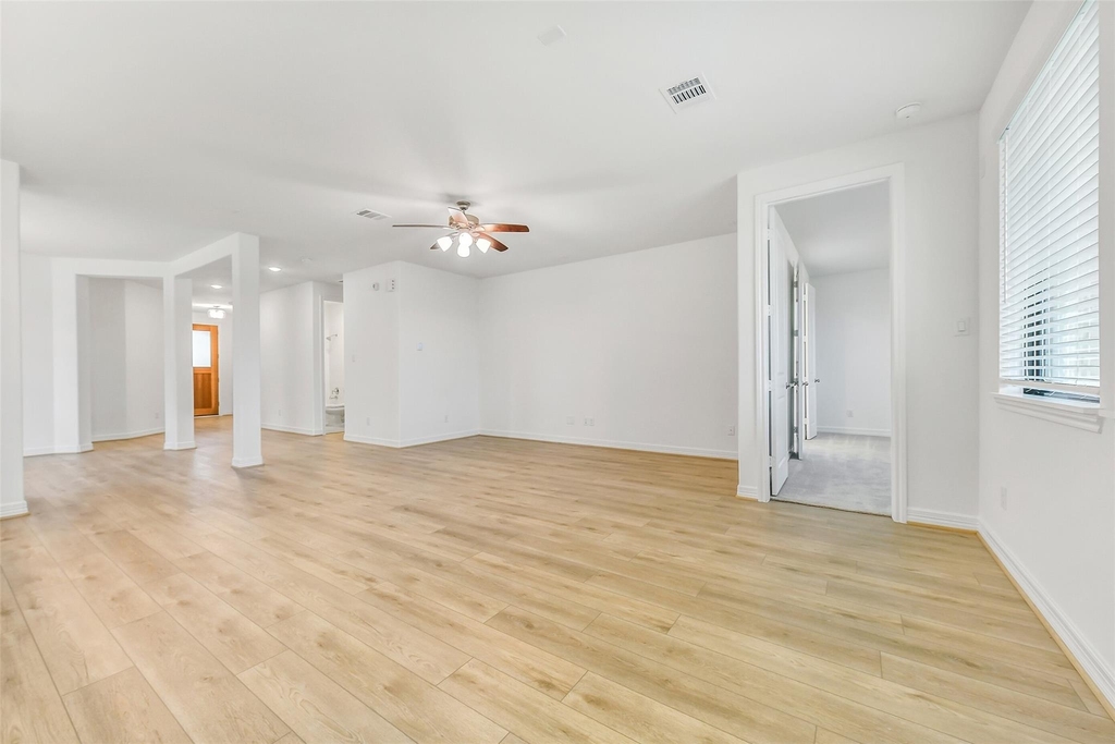 4116 Silver Falls Lane - Photo 4