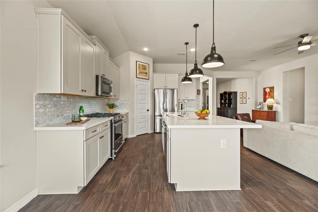 9019 Stanley Oak Drive - Photo 5