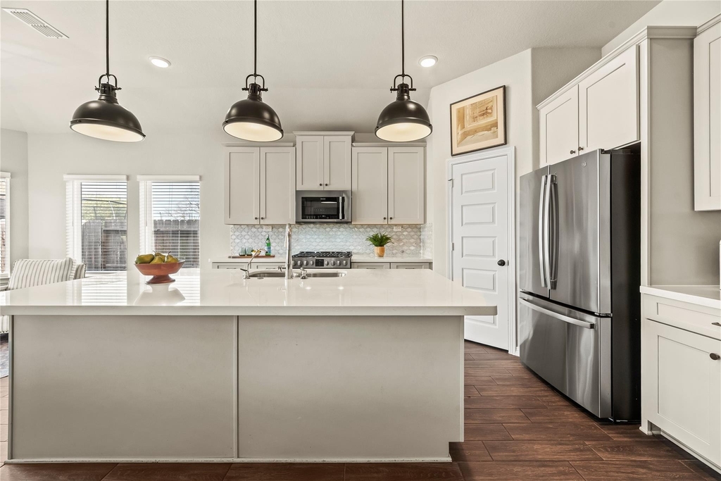9019 Stanley Oak Drive - Photo 3