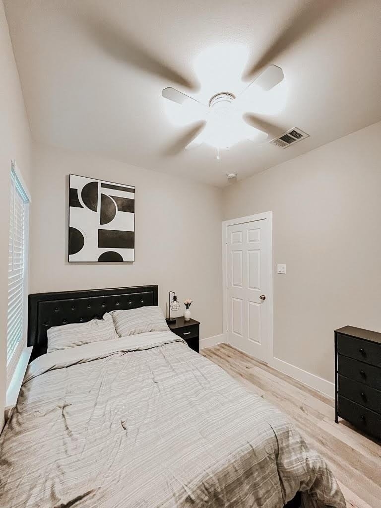 1026 Clinton Park Street - Photo 3