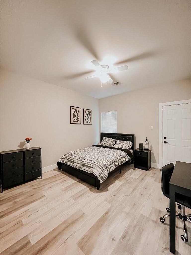 1026 Clinton Park Street - Photo 2