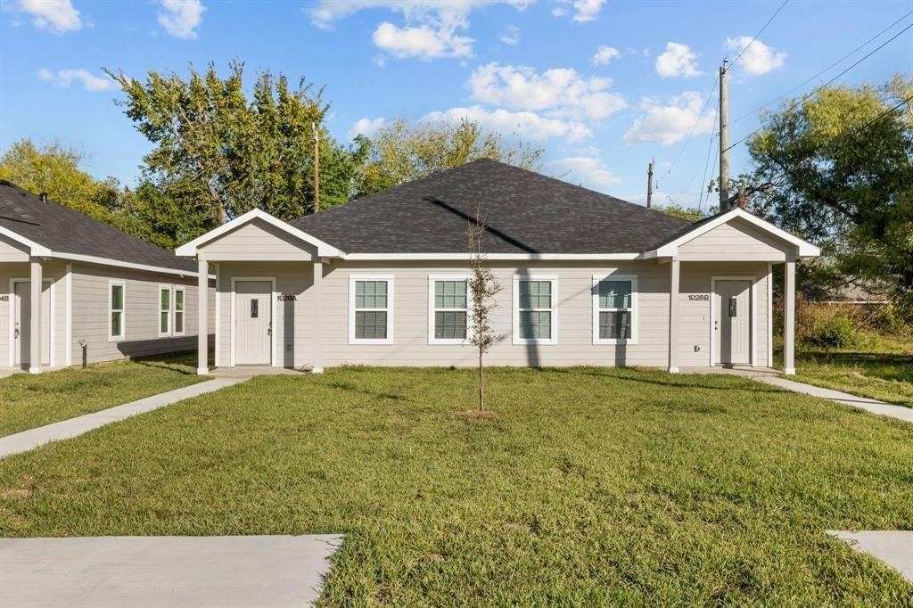 1026 Clinton Park Street - Photo 18