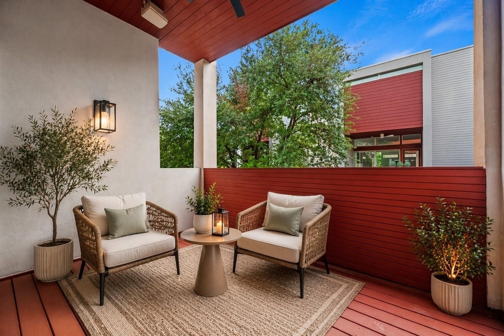 1107 W 17th Street - Photo 16
