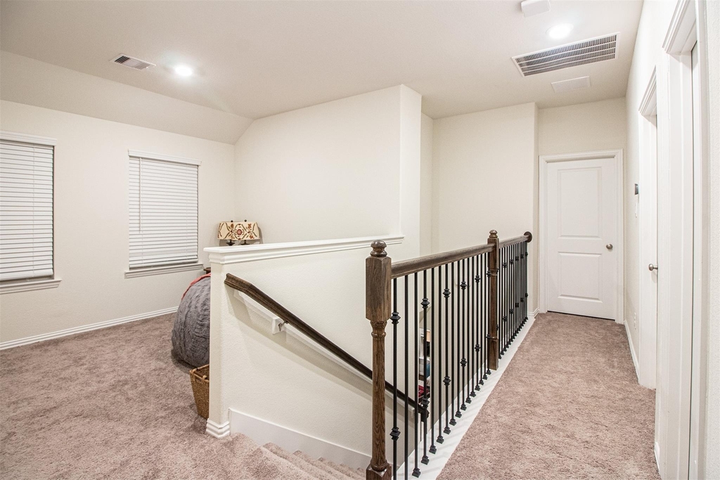 211 Club Crest Lane - Photo 8