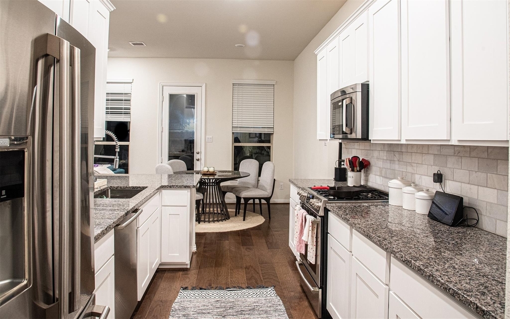 211 Club Crest Lane - Photo 7