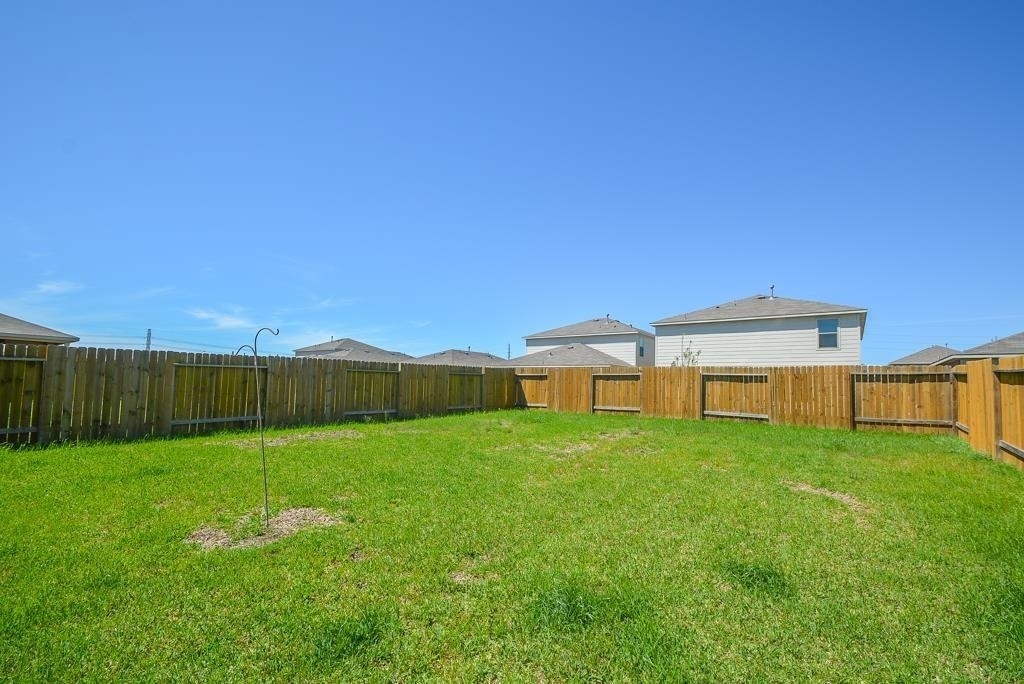5827 Banyan Oak Court - Photo 2