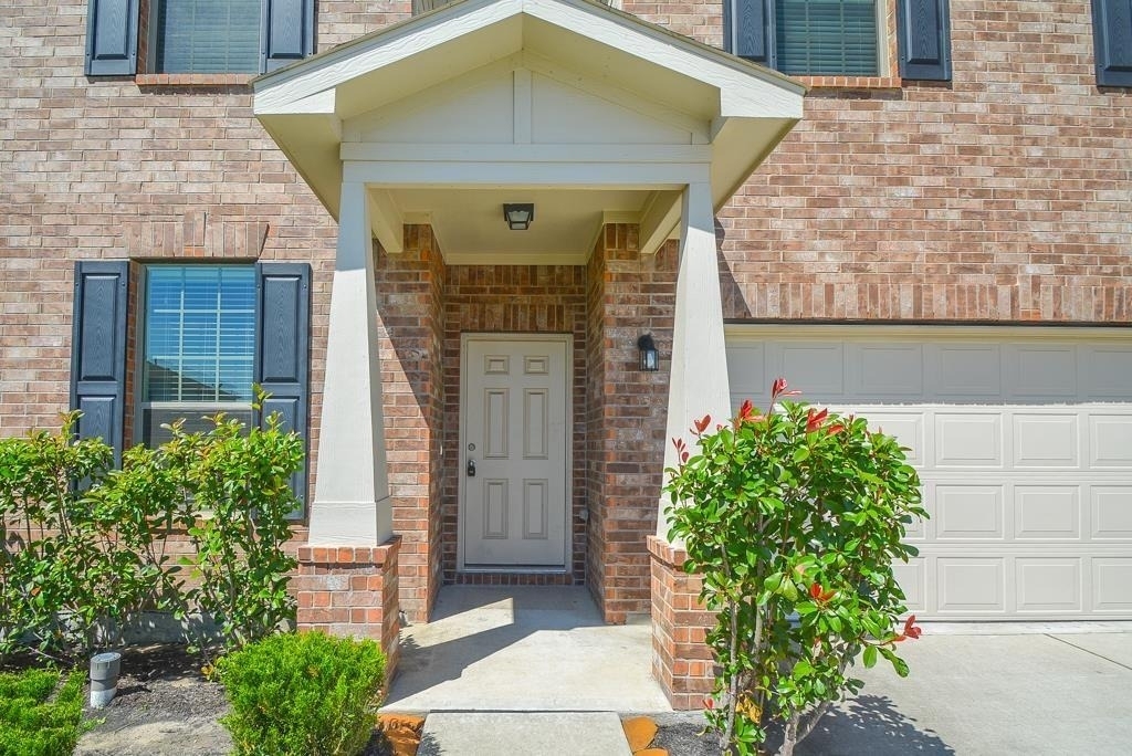 5827 Banyan Oak Court - Photo 1