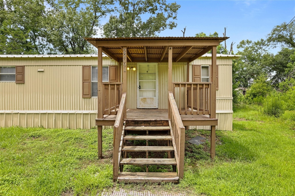 22091 Bowden Drive - Photo 2