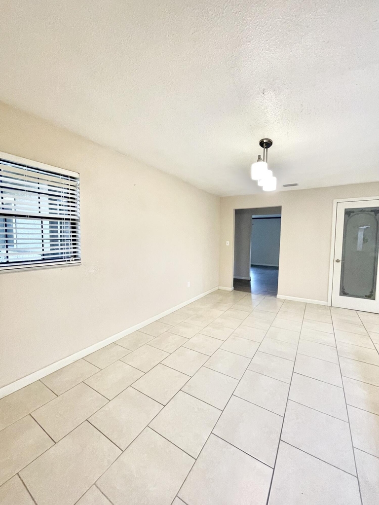 3025 Briarwood Lane - Photo 18