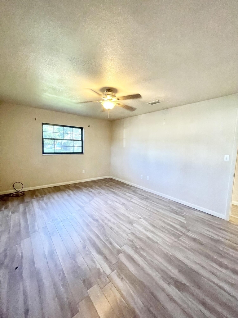 3025 Briarwood Lane - Photo 32