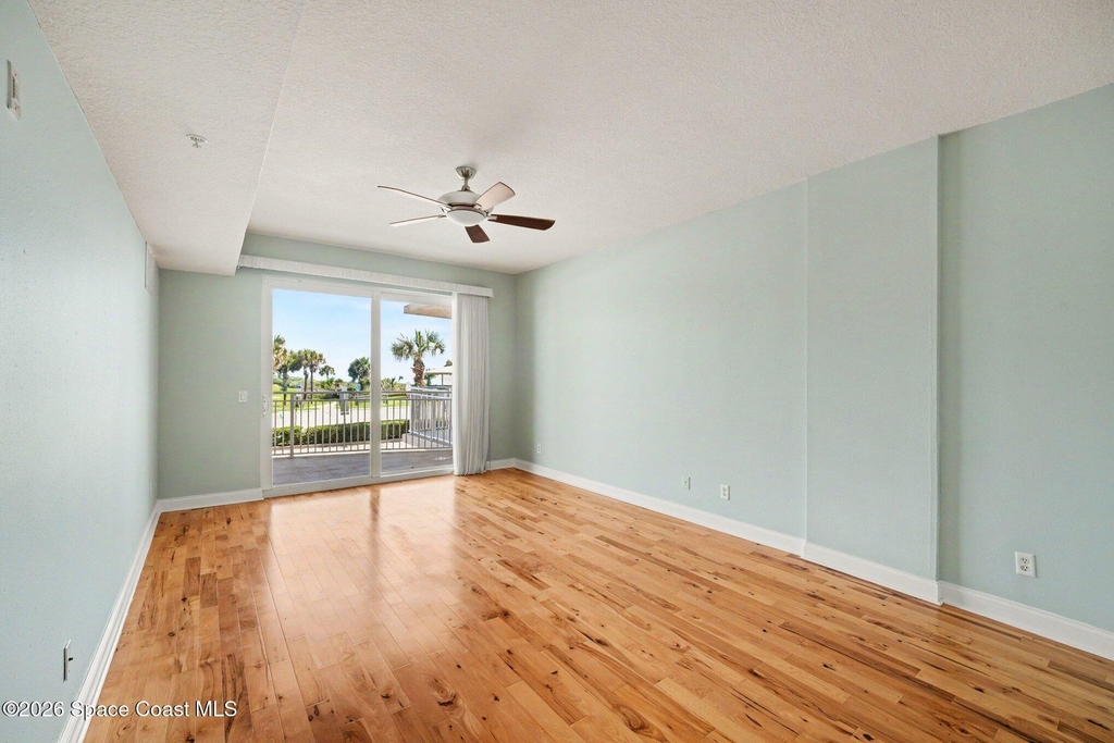 601 N Miramar Avenue - Photo 15