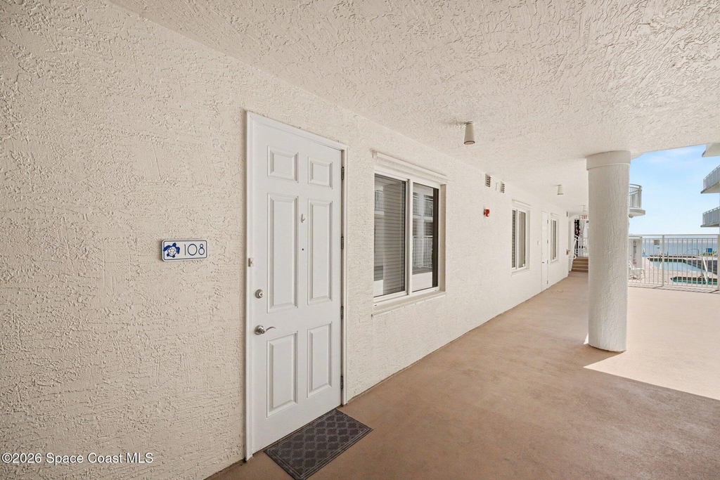 601 N Miramar Avenue - Photo 1