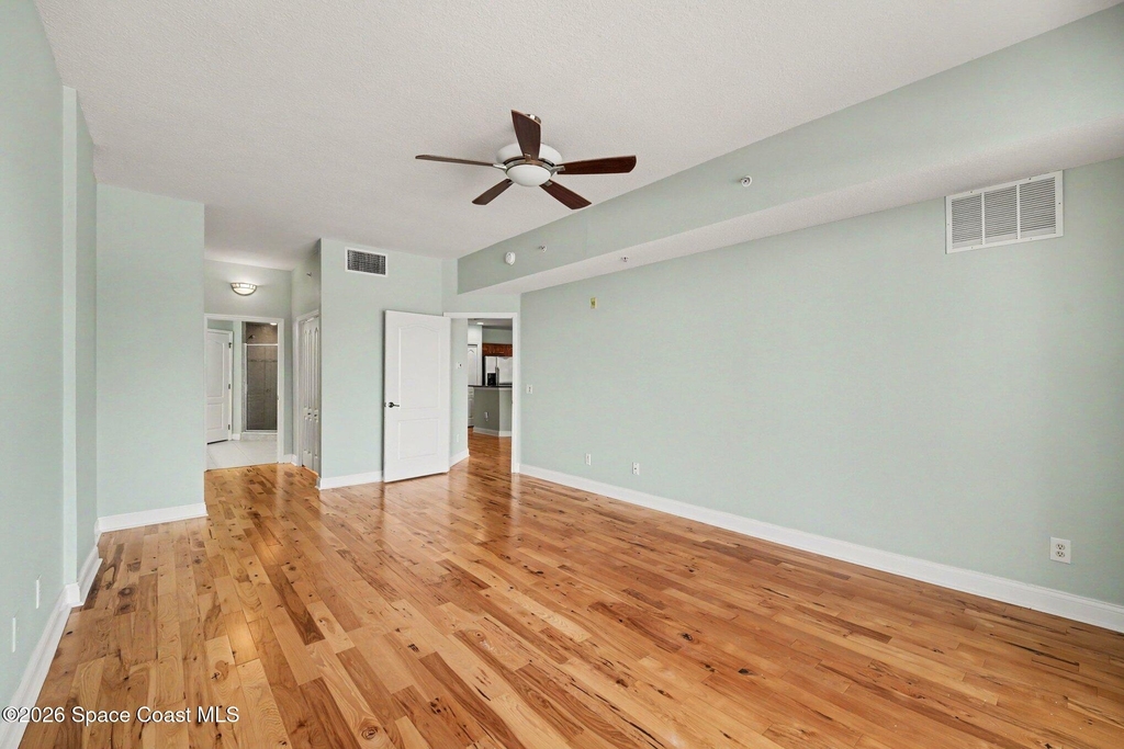 601 N Miramar Avenue - Photo 16