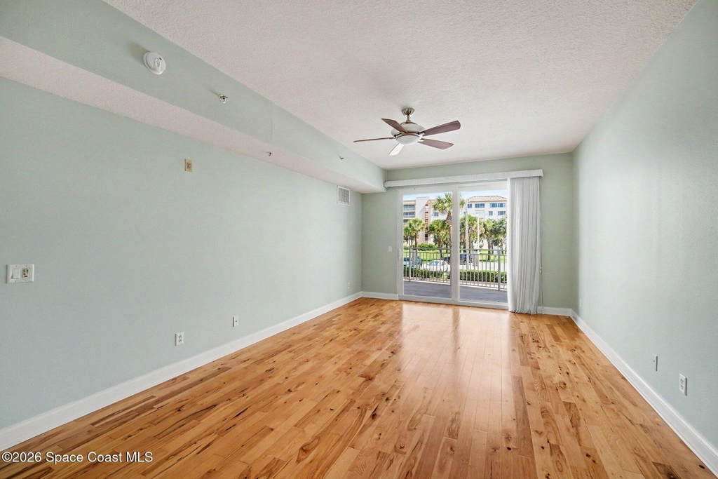 601 N Miramar Avenue - Photo 22