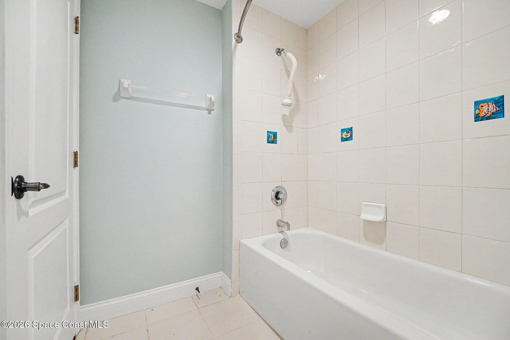 601 N Miramar Avenue - Photo 21