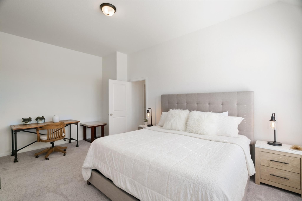 648 Silver Pear Court - Photo 2