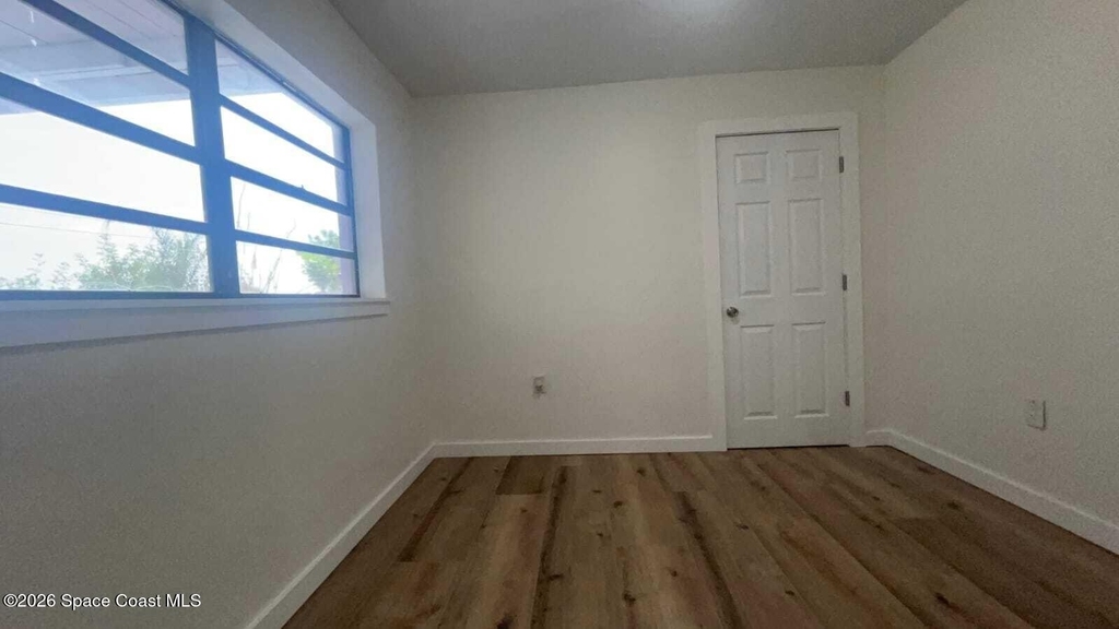 329 W Arlington Street - Photo 37