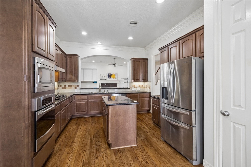 7608 Janak Drive - Photo 10