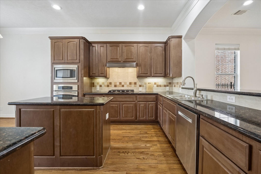 7608 Janak Drive - Photo 9