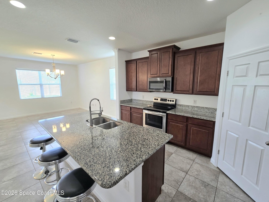 1723 Musgrass Circle - Photo 3