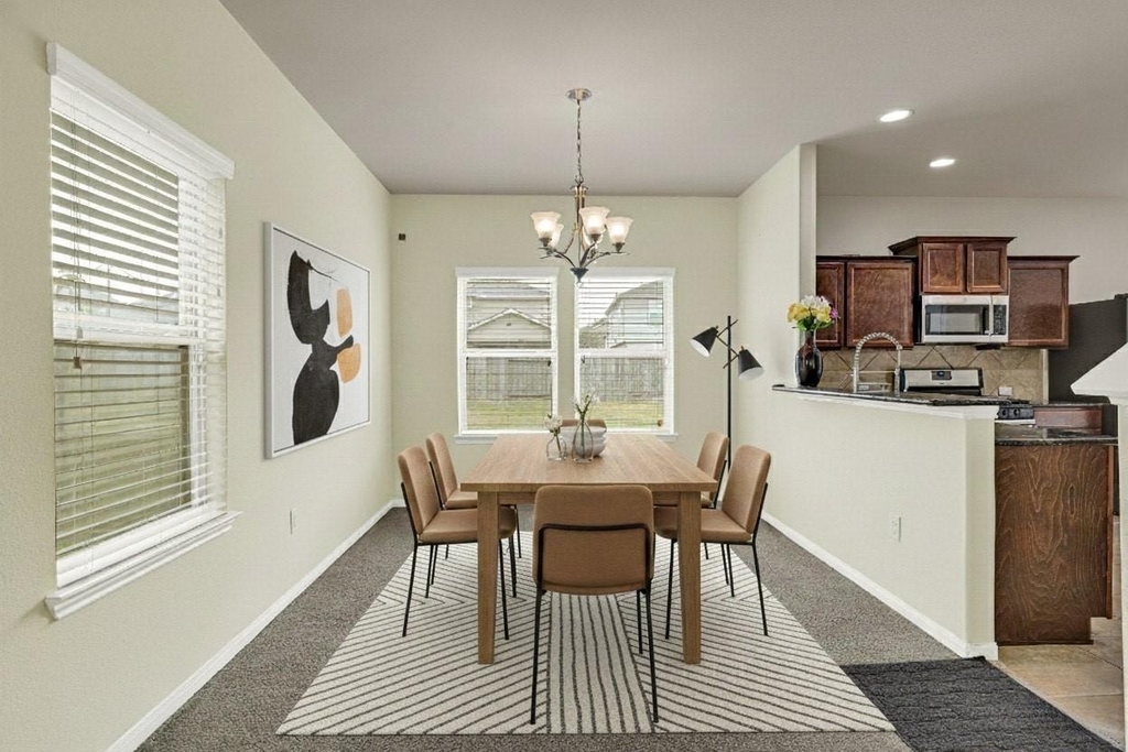 1933 Howth Avenue - Photo 4