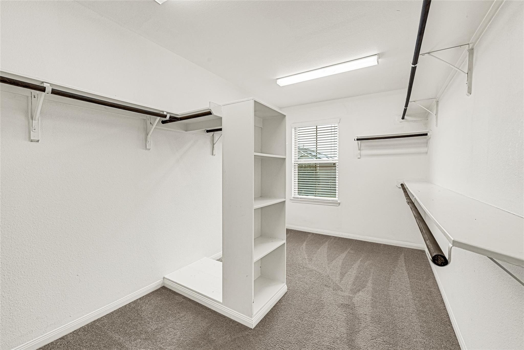 1933 Howth Avenue - Photo 12