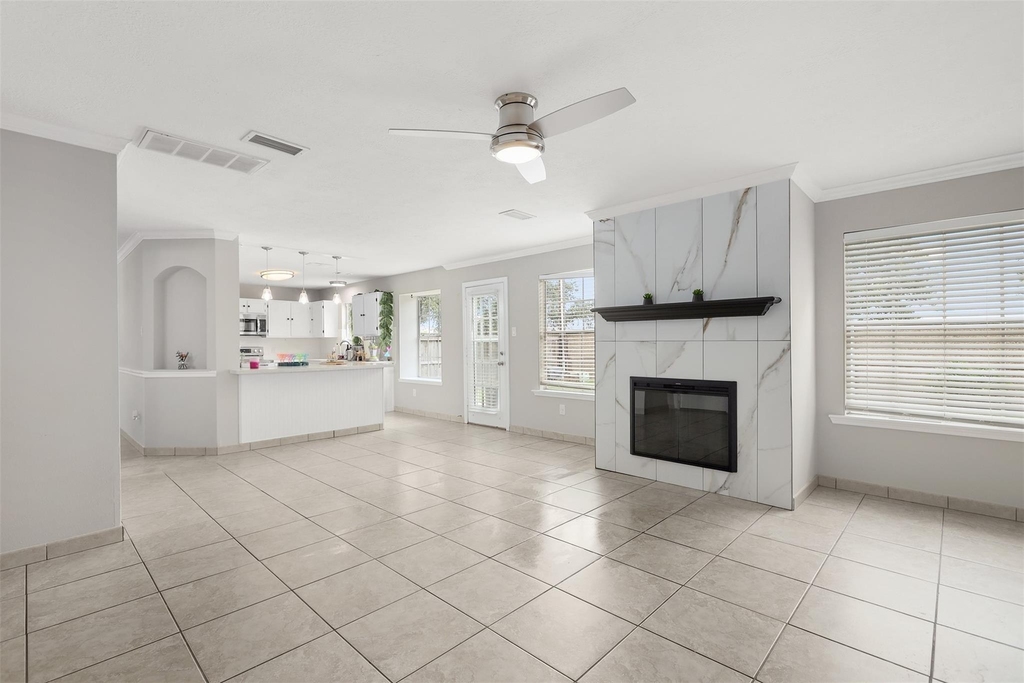 602 Oak Briar Drive - Photo 1