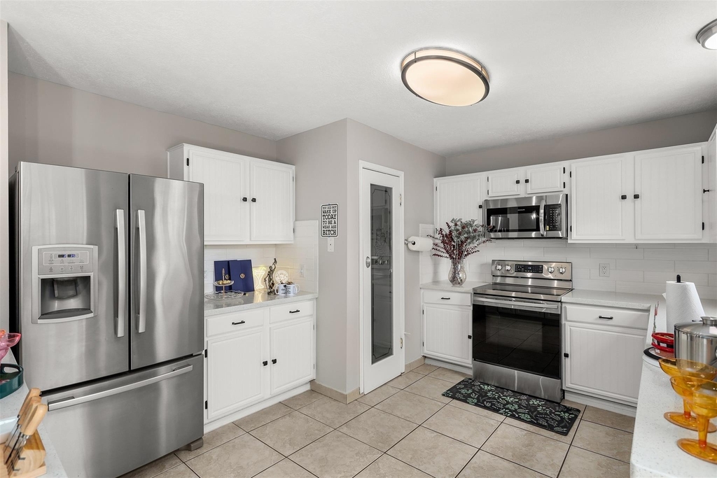 602 Oak Briar Drive - Photo 4