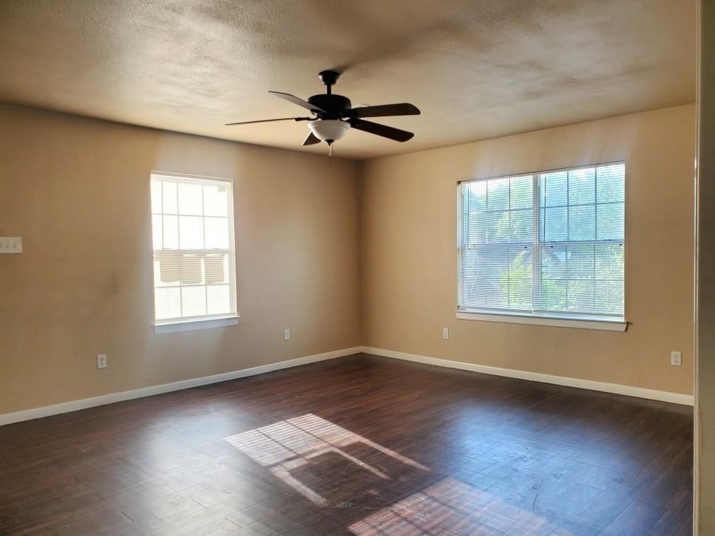 512 Avenue A - Photo 10